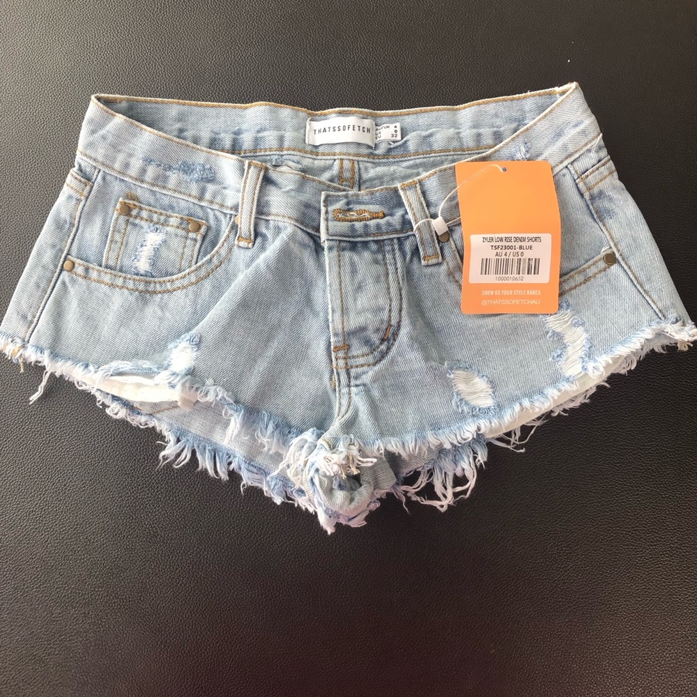 That’s so fetch jean shorts NWT